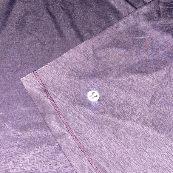 Lululemon Through the Movement tank - Picture 3 of 4